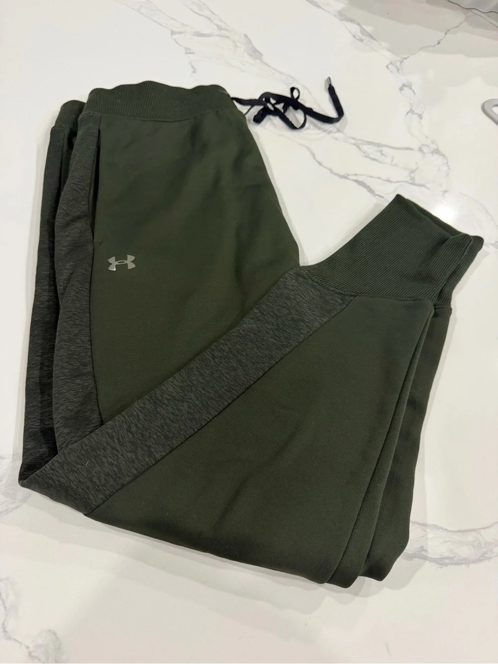 Under Armour Men’s ColdGear Loose Fit Joggers Olive Green/Gray Pants Small